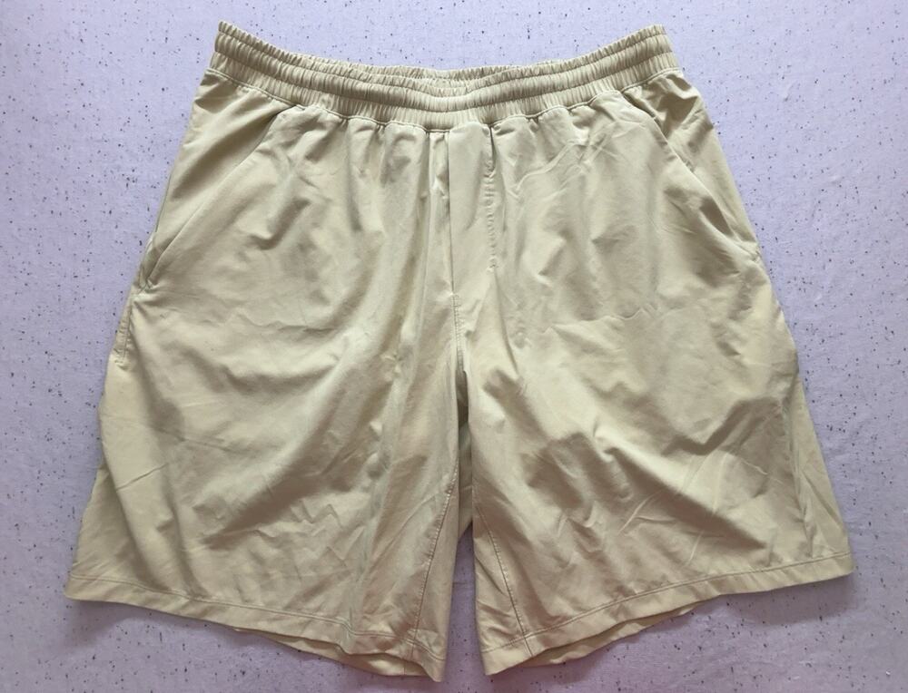 Lululemon Men's Mesh-Paneled Athletic Shorts Size XL Yellow 9 In Inseam